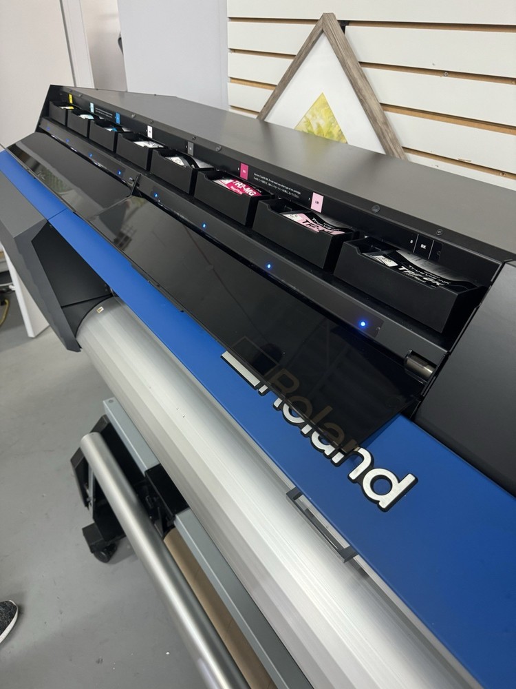 Roland TrueVIS VG-540 54" Printer/Cutter - Needs 1 New Head.