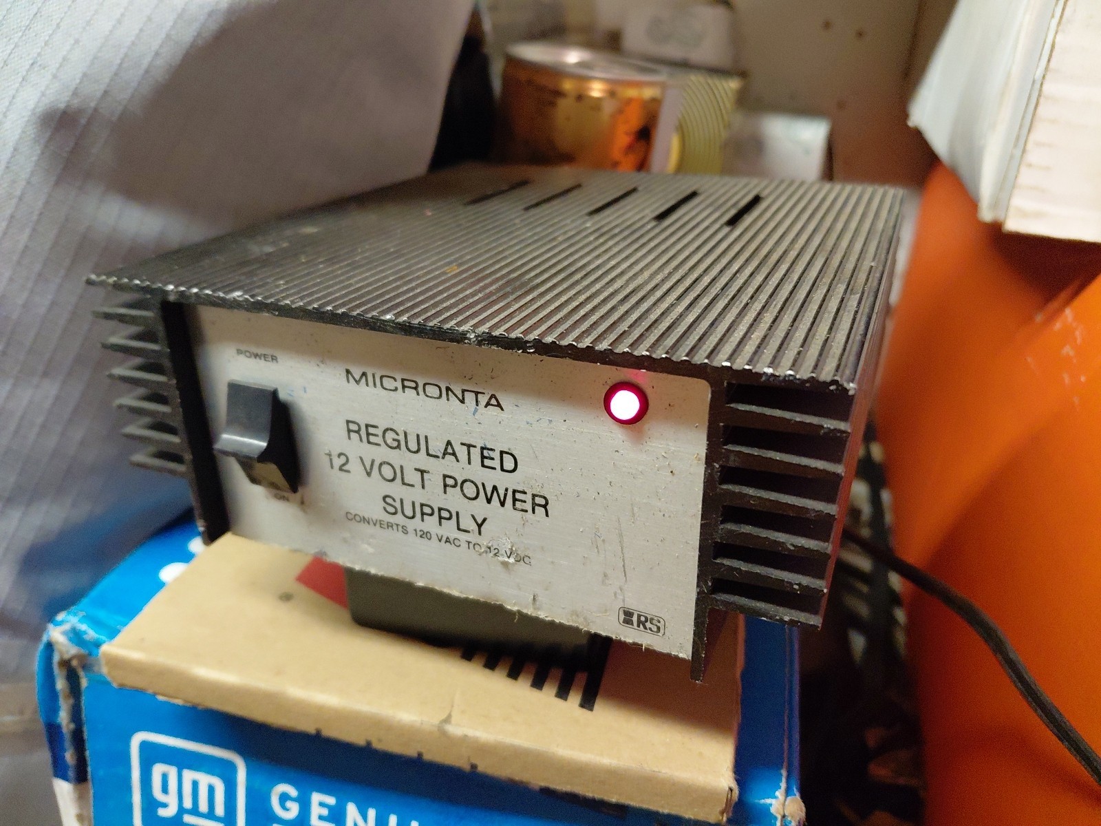Micronta Regulated 12 Volt Power Supply CAT NO 22-120A