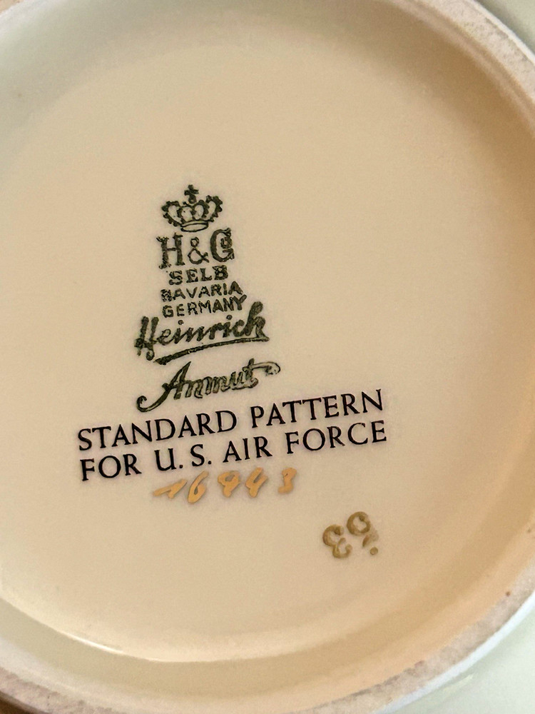 Heinrich Drazene Coffee Pot with Lid - Pattern For US Airforce