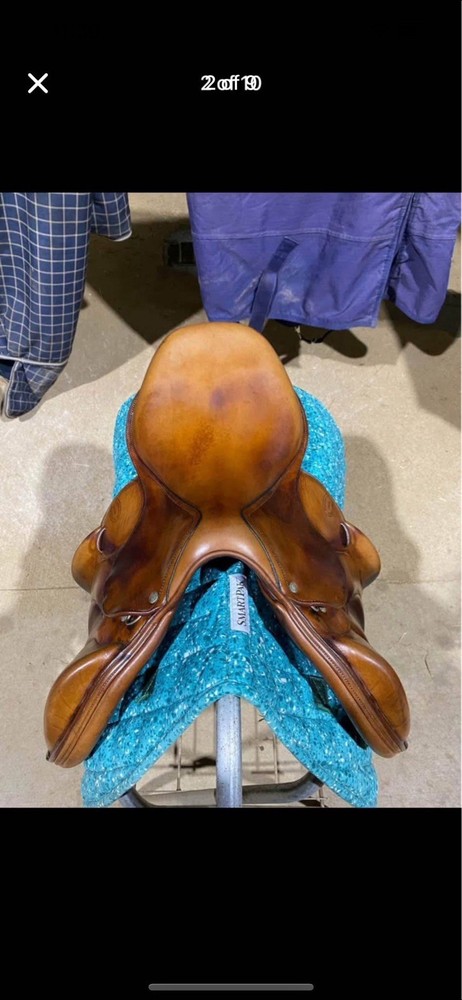 Devacoux Chiberta Jump Saddle 17.5 Medium Tree Great Condition Used