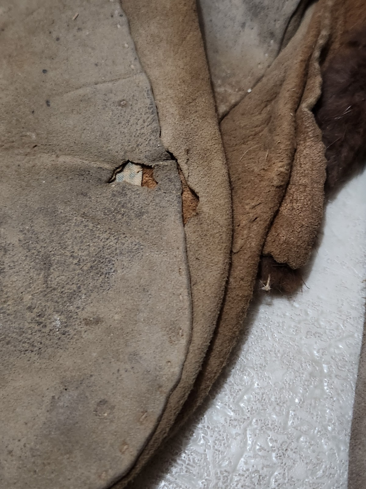 LOT OF 7 PAIRS BEAUTIFUL VINTAGE NATIVE AMERICAN BEADED MOCCASINS