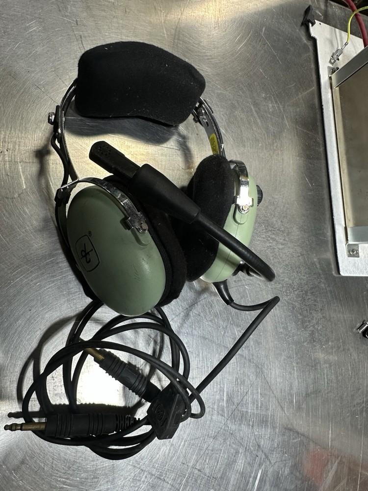David Clark Aviation Headset w/mic, M7-A, Lightly Used