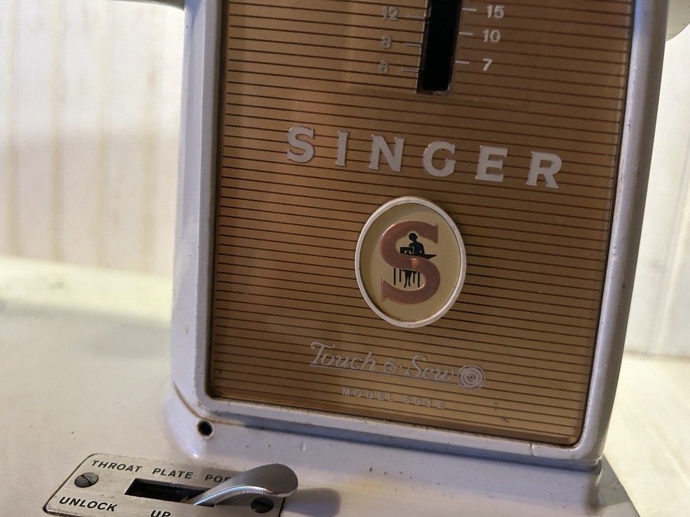 Singer Model 603E Sewing Machine - Touch & Sew - With Pedal - Working, Needs TLC