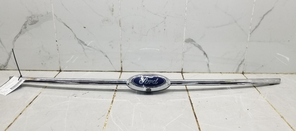 2015 FORD TAURUS CHROME FINISH PANEL W/ CAMERA #007574