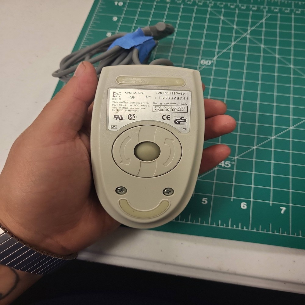Logitech M-M34 Mouse LTS53308744 9 Pin Serial Computer PC Peripheral Vintage