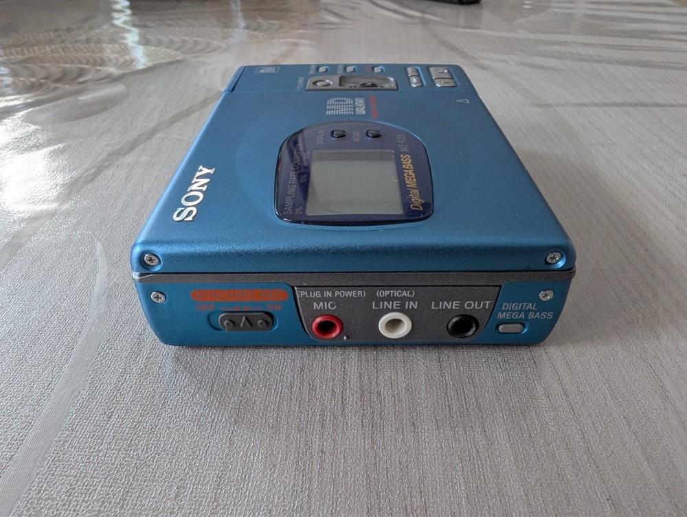 Mindisc Sony MZ-R35 Complete with Accessories MINT