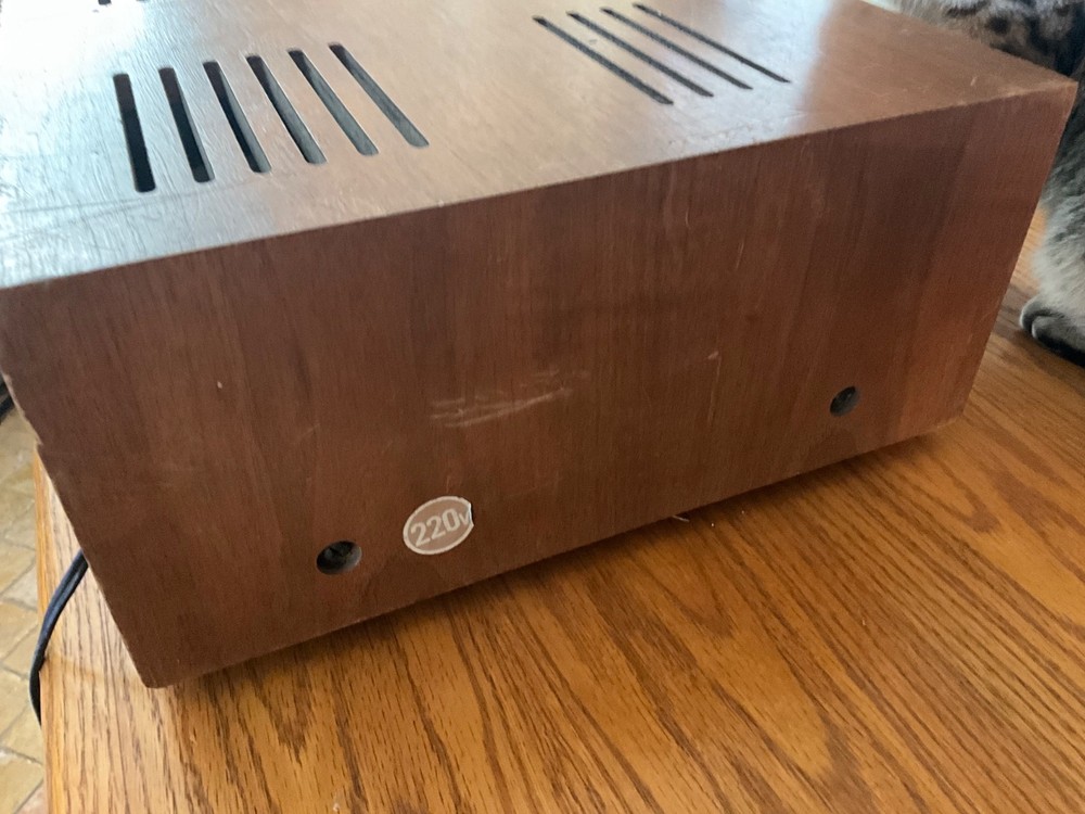 SANSUI 4 CHANNEL REAR AMPLIFIER 230 WATTS MODEL QS-500 FUNCTIONAL NEEDS 3 KNOBS