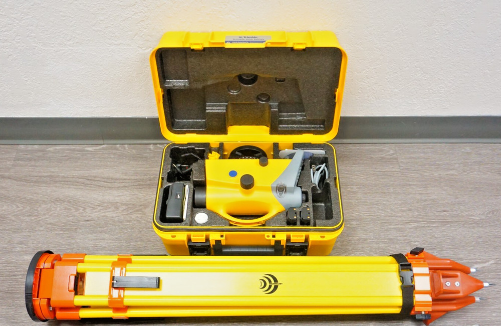 Trimble DINI .07 mm Accuracy Automatic Digital Auto Level DINI LD24 Tripod