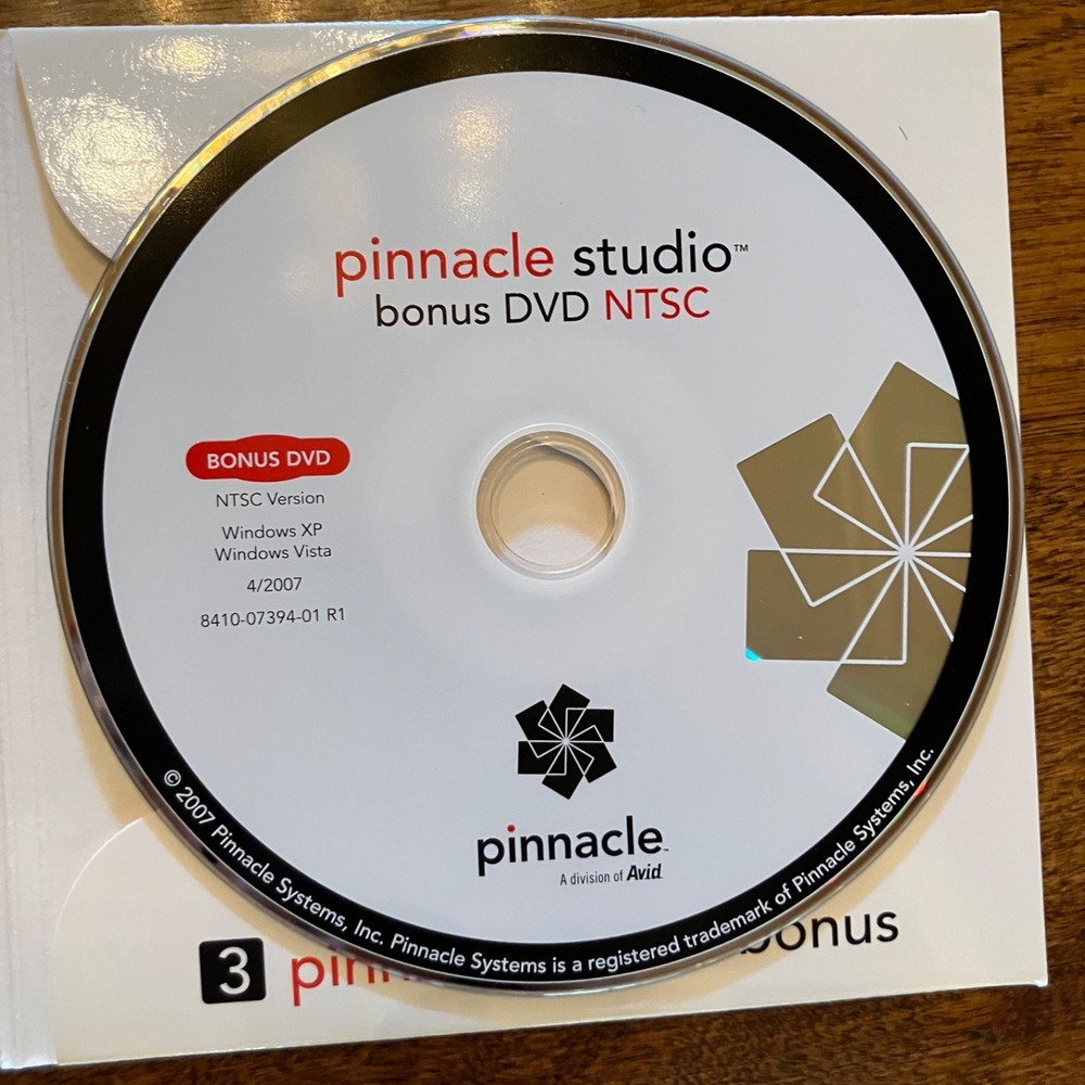 Pinnacle Studio Ultimate Version 11 Home Movie Making & Editing Software