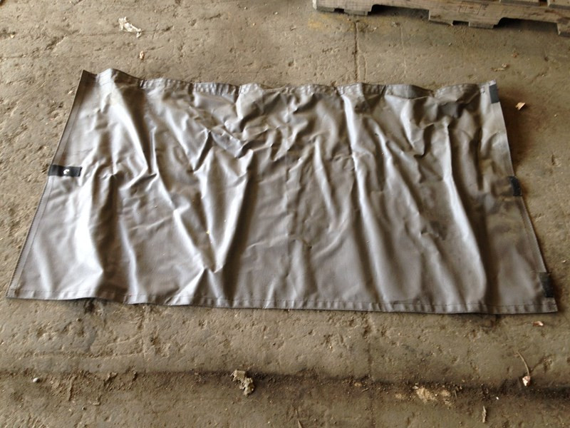 2012 Peterbilt 587 Curtains (732-10006)