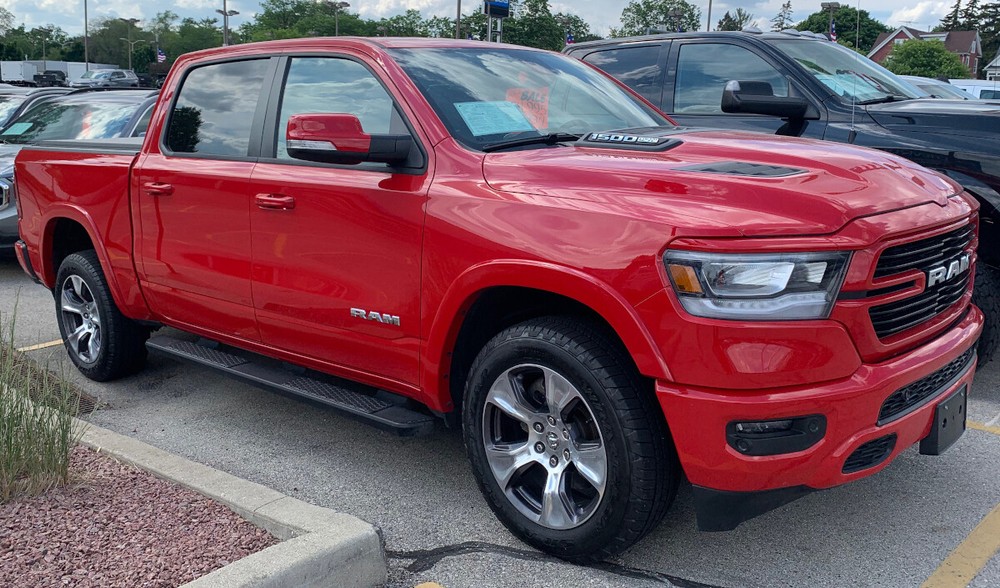 Touch Up Paint for Jeep vehicles with paint code PR4, Flame Red.