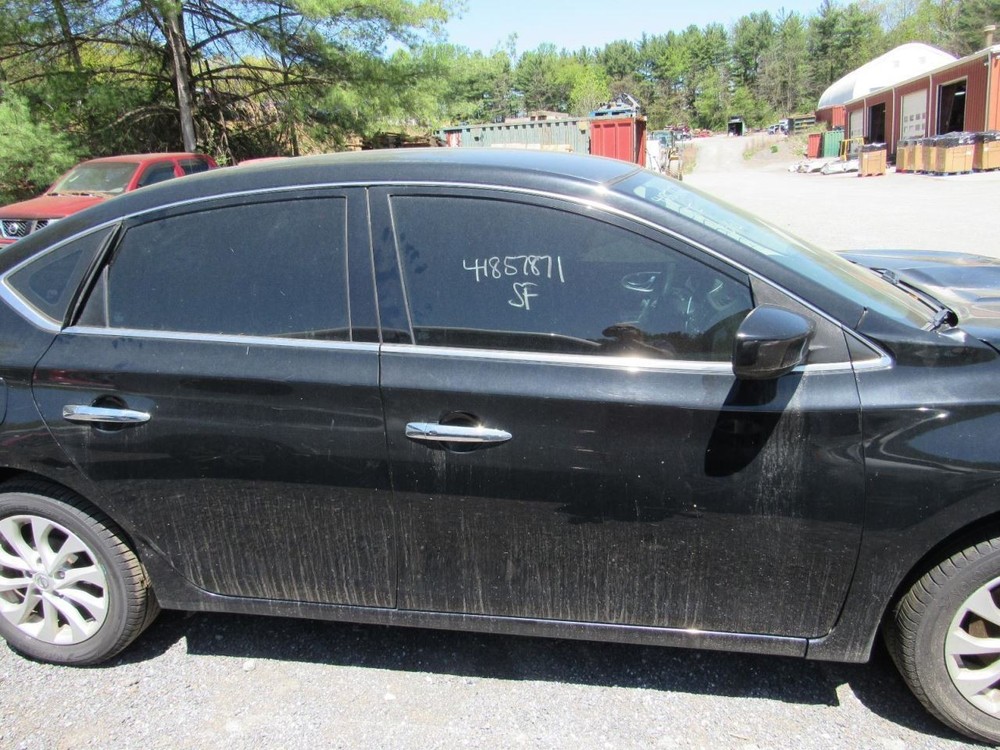 SENTRA 2018 Glove Box 1044595