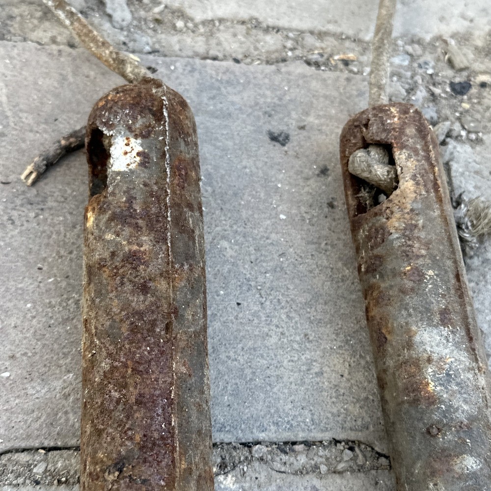 X 4 Vintage Cast Iron Sash Window Weights 4.2 Kg Each Ref Chap