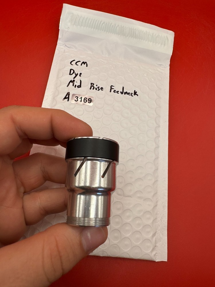 CCM Dye Mid Rise Feedneck