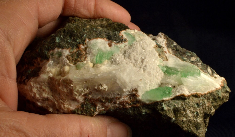 #6948 Green Apophyllite - India