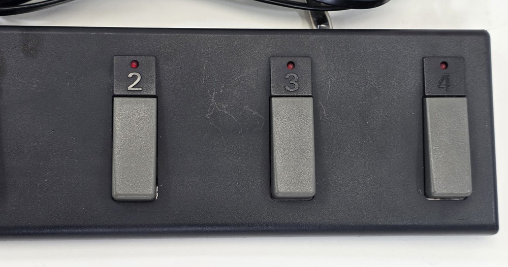 Zoom FC-01 Remote Foot Controller –Good Condition – Untested