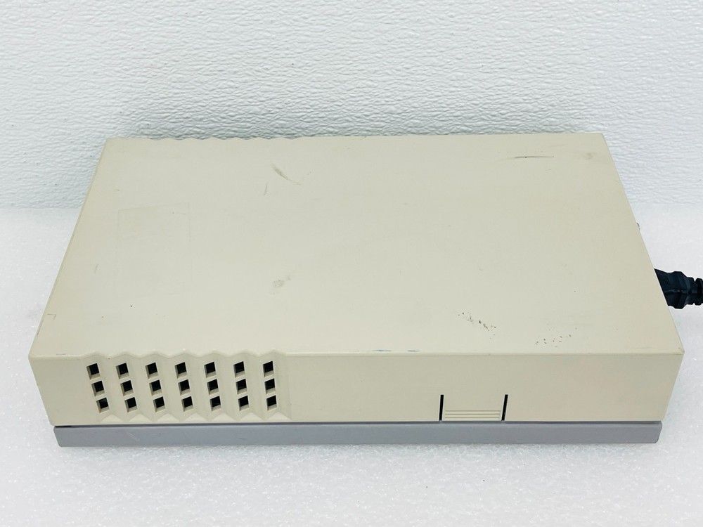 Sun Microsystems 599-2105-01 DDS-3 Data Storage External Tape Drive (READ)