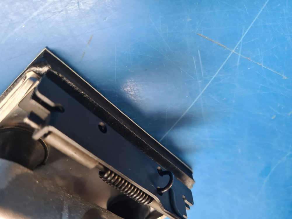 UT8755B - Universal Orbital Block Sander (dust Free)