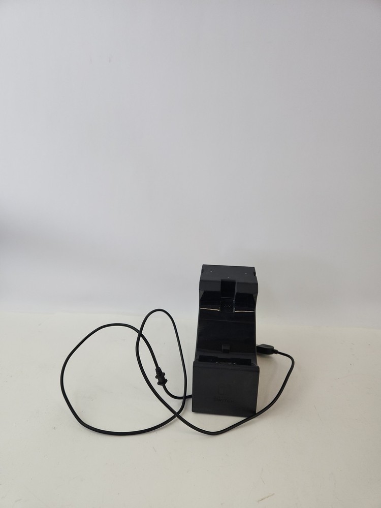 PowerA Charging Dock for Nintendo Switch Joy-Con & Pro Controller 1502279-01 Use