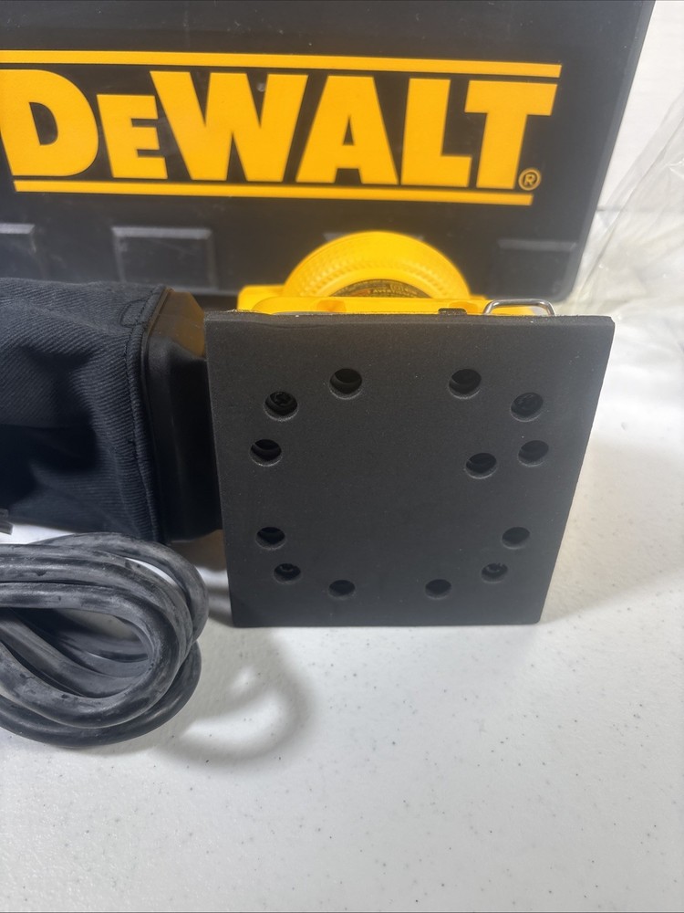 DEWALT DW411 120 VOLT Palm Grip Sander