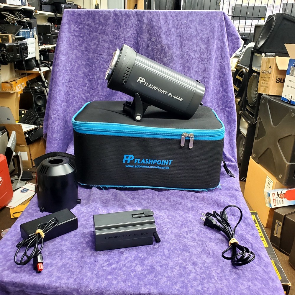 💥GOOD💥FLASHPOINT RL-600B LIGHT w/ CASE -  CHARGER & BATTERY💥FULLY TESTED💥
