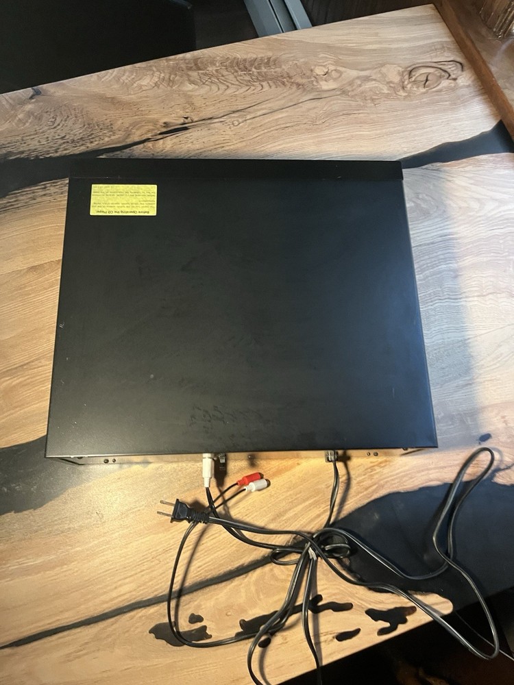 Sony CDP-C325 Compact Disc Player Black (See Description)