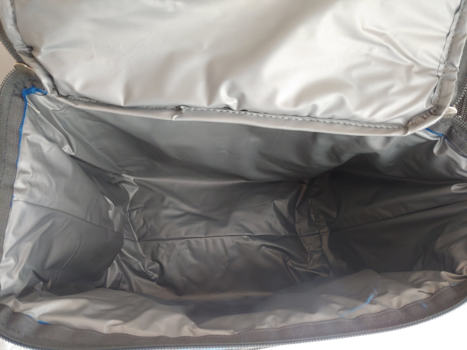 Disneys All-Star Resort Insulated Soft Sided Cooler w/ Shoulder Strap 10×10×6.5"