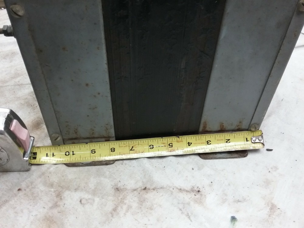 1 THERMADOR PLATE TRANSFORMER 210-230-250 V @ SEC 2840 - 3450 - 4560 VOLT C.T