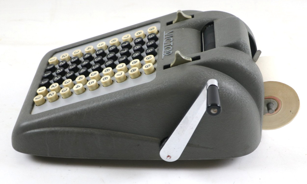 VINTAGE ADDING MACHINE HAND CRANK VICTOR 6 COLUMN