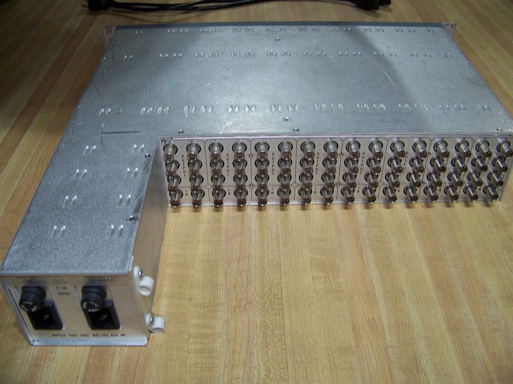 Digital Processing Systems Inc. 9500 Series Distribution Amplifier w/8504 cards