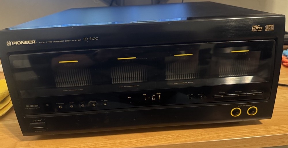 Pioneer PD-F100 CD File Type CD Player 100 CD Capacity