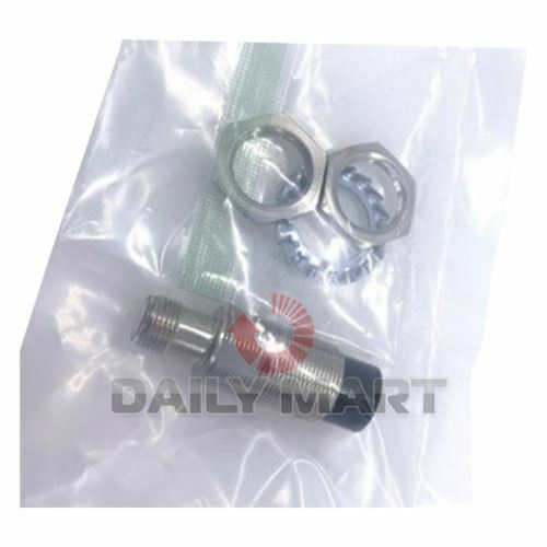 New In Box OMRON E2A-M08KN04-M1-C1 Proximity Switch Sensor