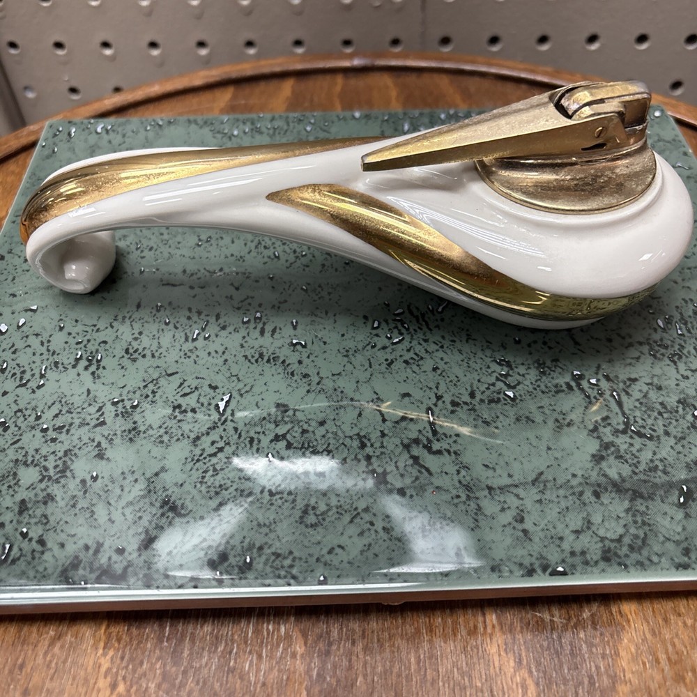 Ronson MCM Fantasy Table Deco Lighter