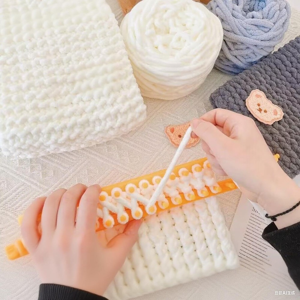 Warm Thick Scarf Knitting Kit - 4pcs Yarn + Knitting Tools + Bear Pattern Acc...