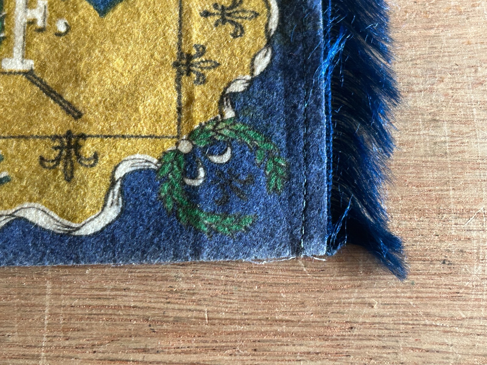 France Tobacco Cigar Felt Battle Axe Crossed Flags R.F. Early 1900s 4.75x7.25