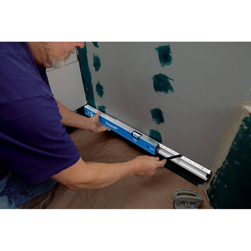 24 In. to 40 In. True Blue Extendable Box Level