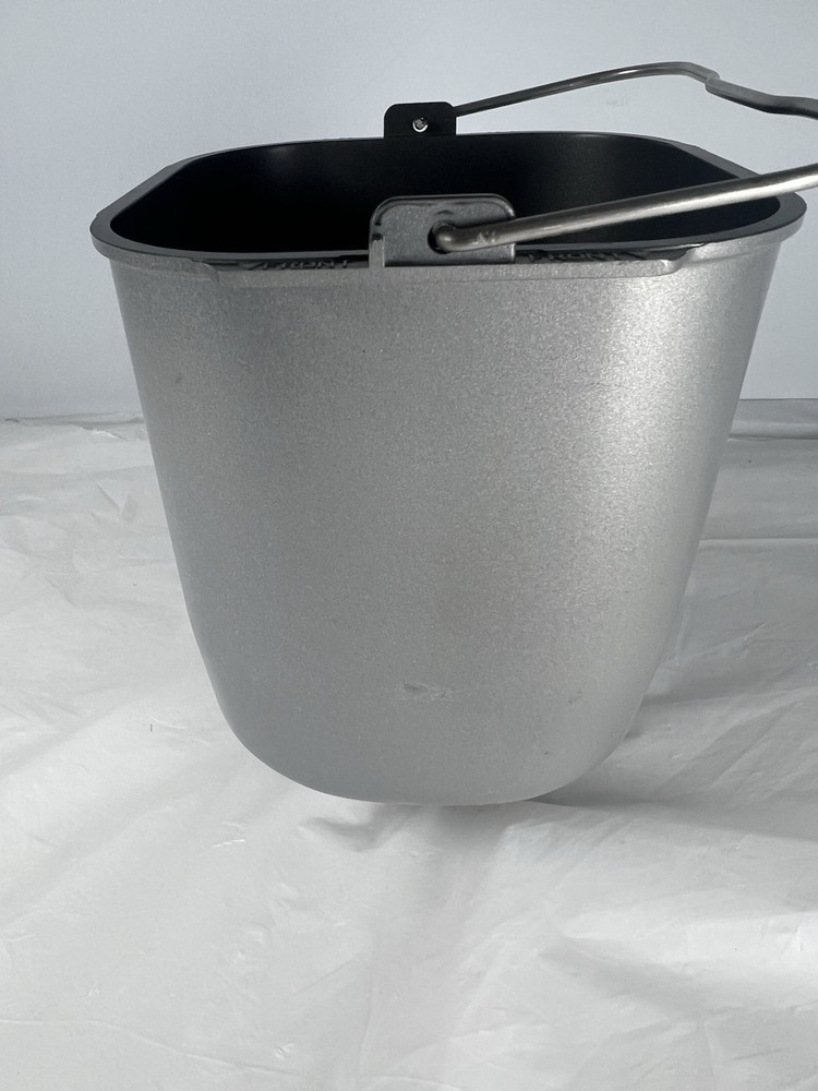 Replacement Pan With Paddle for GOLDSTAR Automatic Breadmaker Model: HB-026E