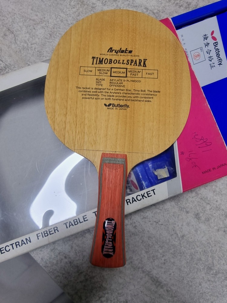 Butterfly Timobol Spark  black tag - table tennis racket