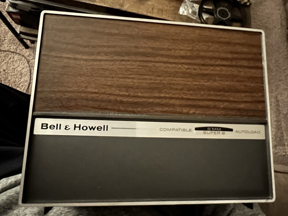 Vintage Bell & Howell 8mm Autoload Projector Model 198L Untested CLEAN NICE 👀