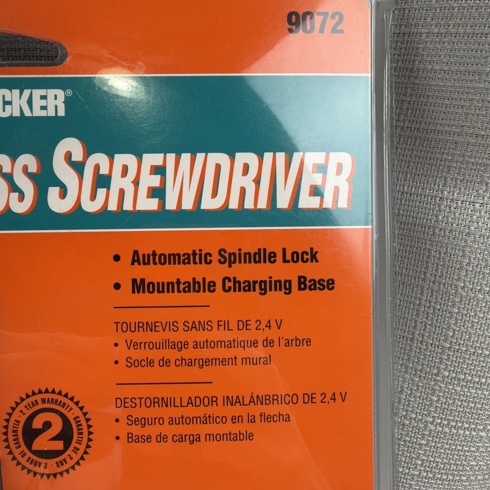 Black & Decker 2.4v Cordless Screwdriver Model #9072 Rechargeable Mountable Base