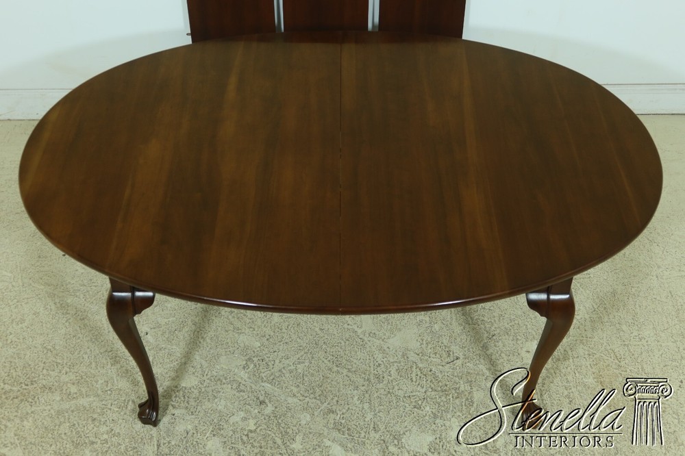 LF53946EC: STATTON Old Towne Cherry Oval Dining Room Table