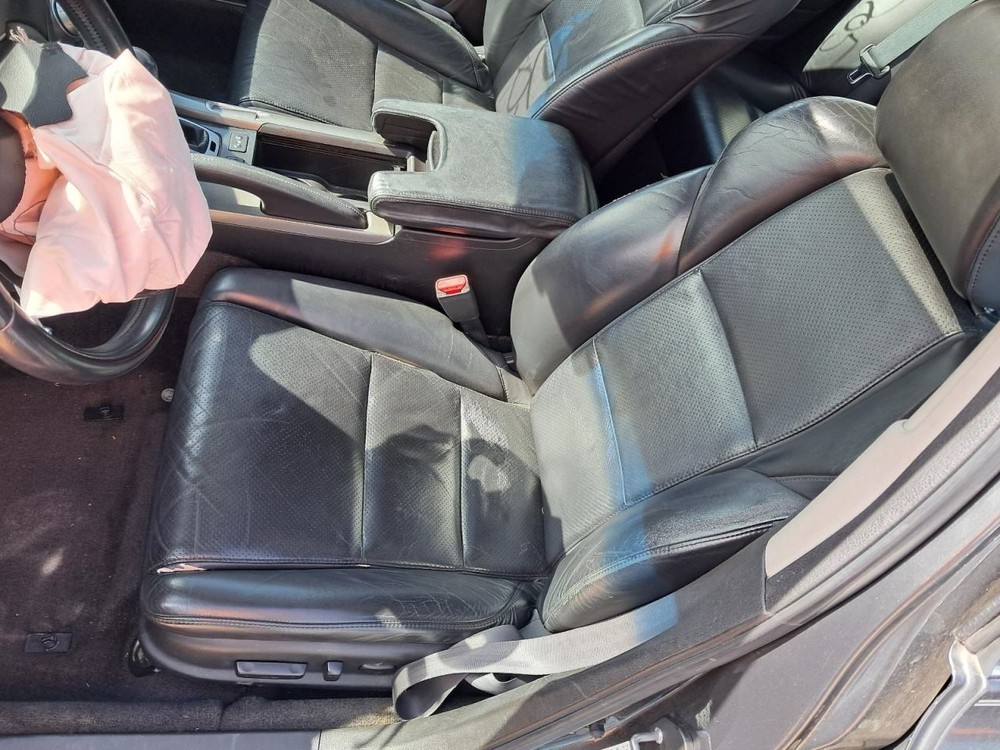 TL 2010 Glove Box 4808620