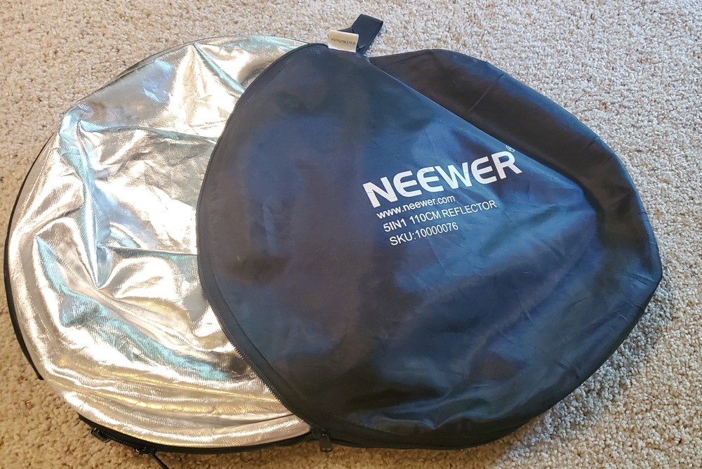 NEEWER 43 Inch/110 Centimeter Light Reflector Diffuser 5 in 1 Collapsible Mul...