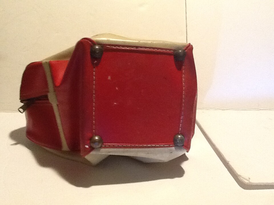 Vintage AMF Bowling Ball Bag. Red/White