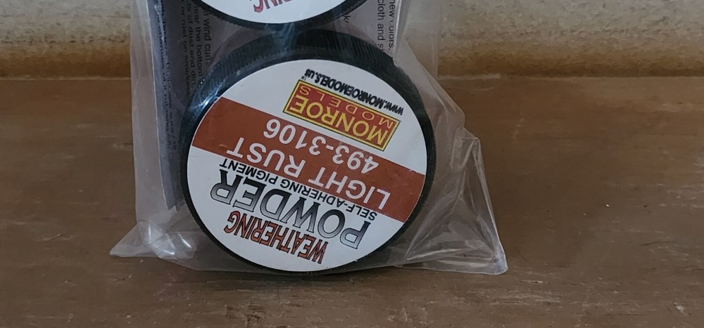 Rust & Dust Weathering Powders 1 Each: Light & New & Medium Rust Monroe 2911