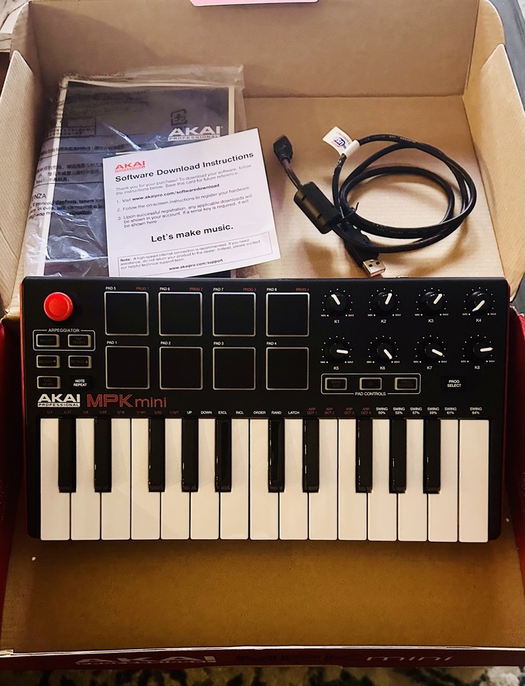 Akai Professional MPC Essentials Hybrid 3 Wobble MPK Mini Controller