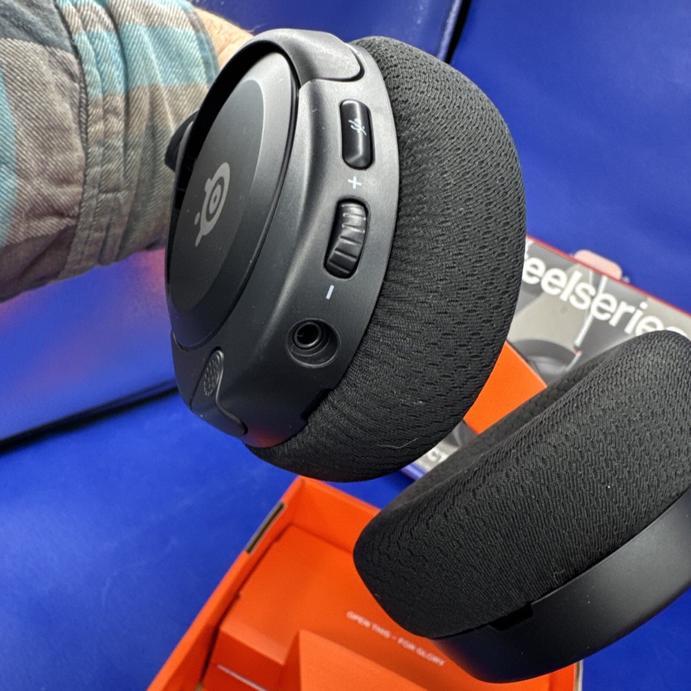 SteelSeries Arctis Nova 1 Multi-System Gaming Headset Wired