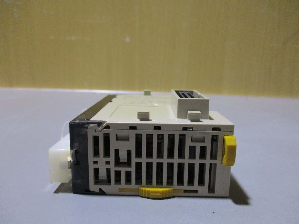 OMRON CJ1W-SCU41-V1 Serial Communication Unit USED