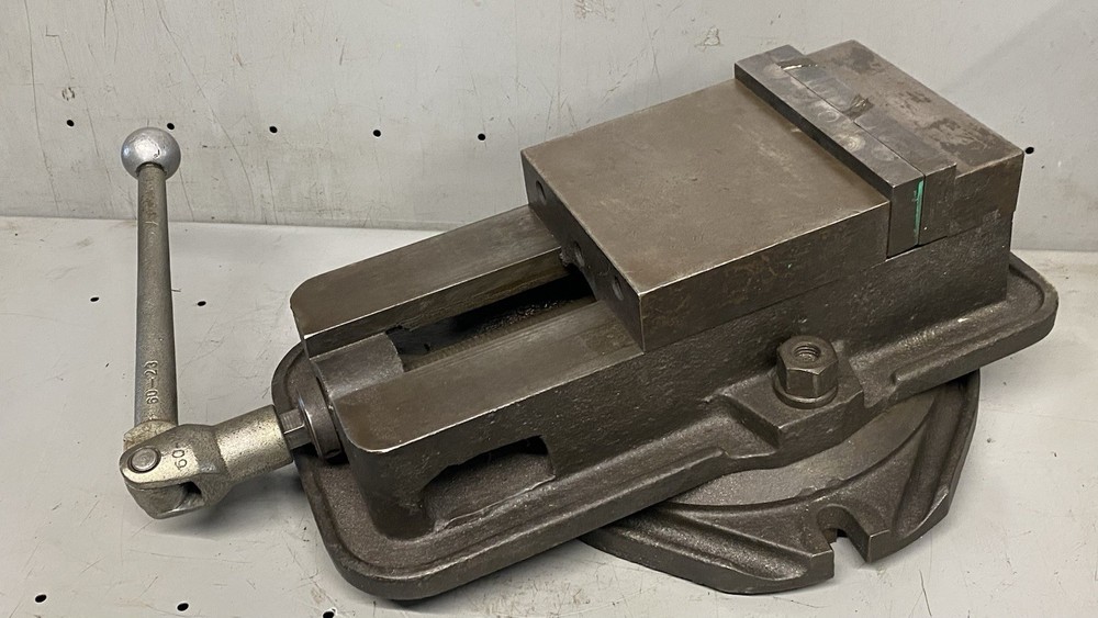 6" Kurt D60 Milling Machine Vise Swivel Base w/ Handle
