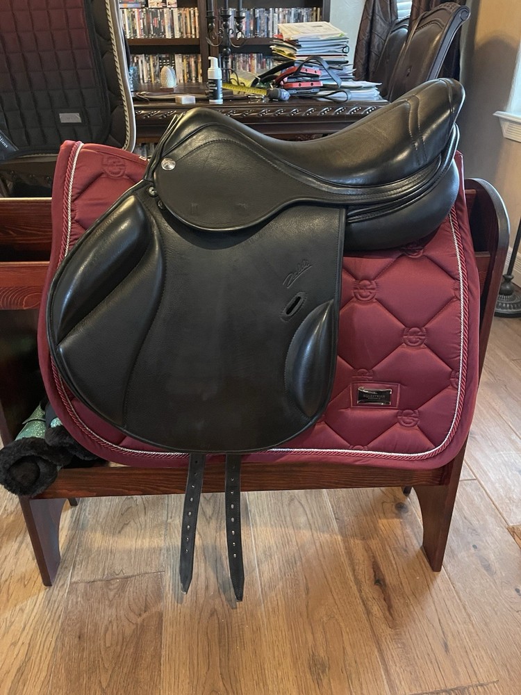 Zaldi Horseball Saddle 17”